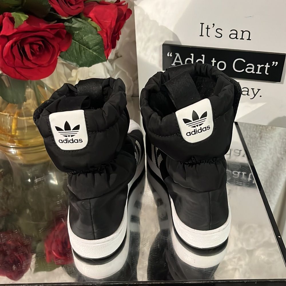 Kids ADIDAS Winter Boots Size 13k - Picture 3 of 6